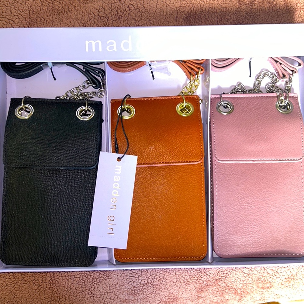 Madden Girl 3 Piece Cellphone Crossbody Set MG-7199